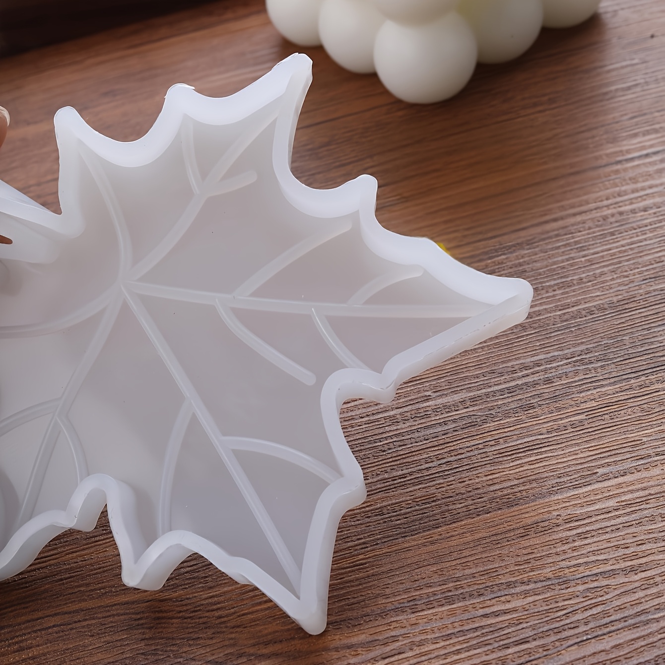 1PC Maple Leaf shaped Silicone - огляд і ціна Candle Making Supplies