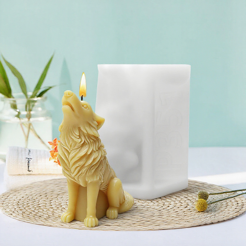Snowfield Howling Moon Wolf Ca - огляд і ціна Candle Making Workshop
